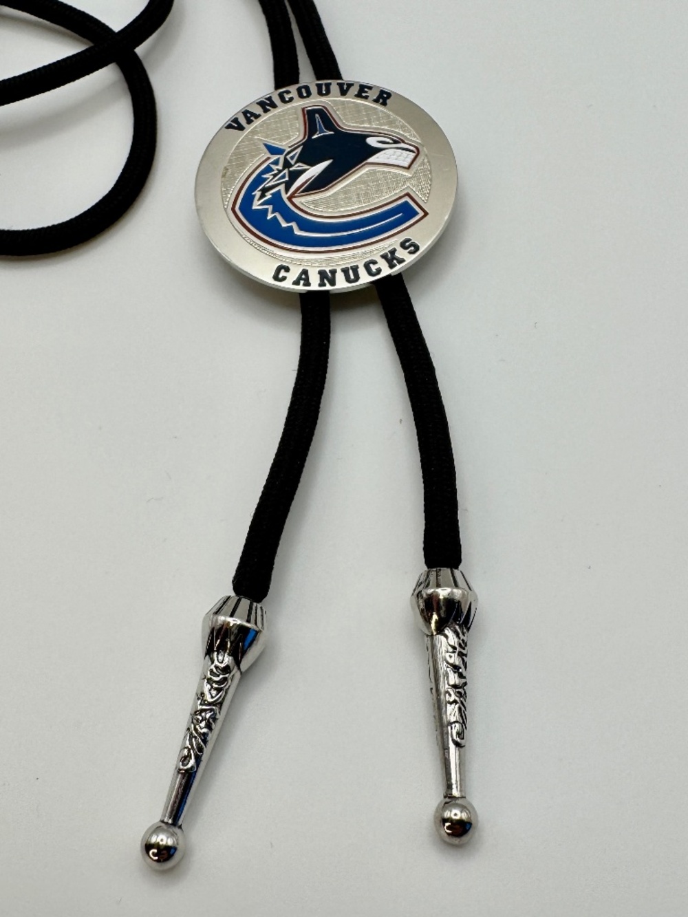 Vancouver Canucks Bolo Tie One-of-a-Kind NHL Fan Apparel Upcycled 1.75" pin - Picture 5 of 11